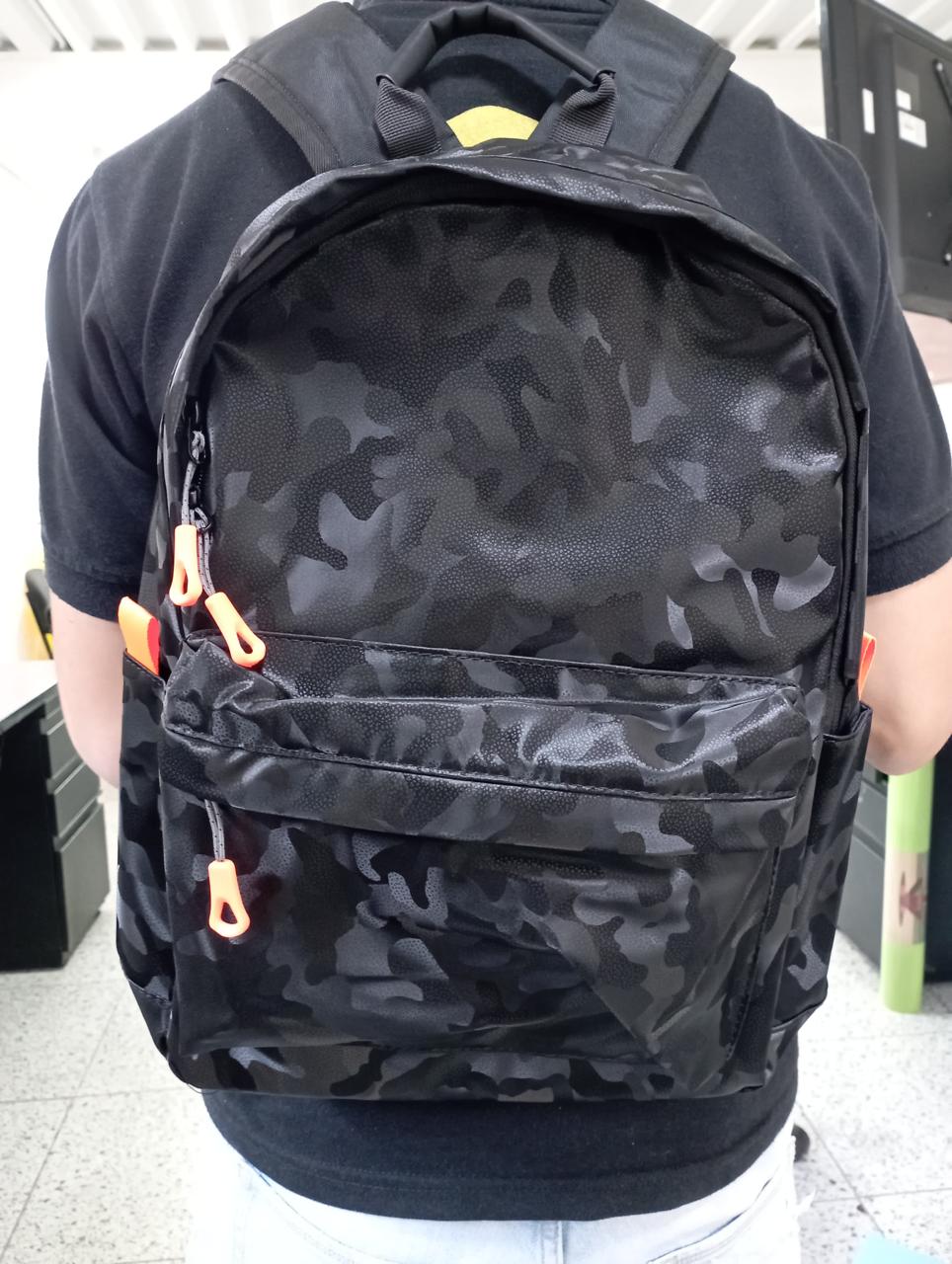 Miniatura 3 de Mochila impermeable de camuflaje